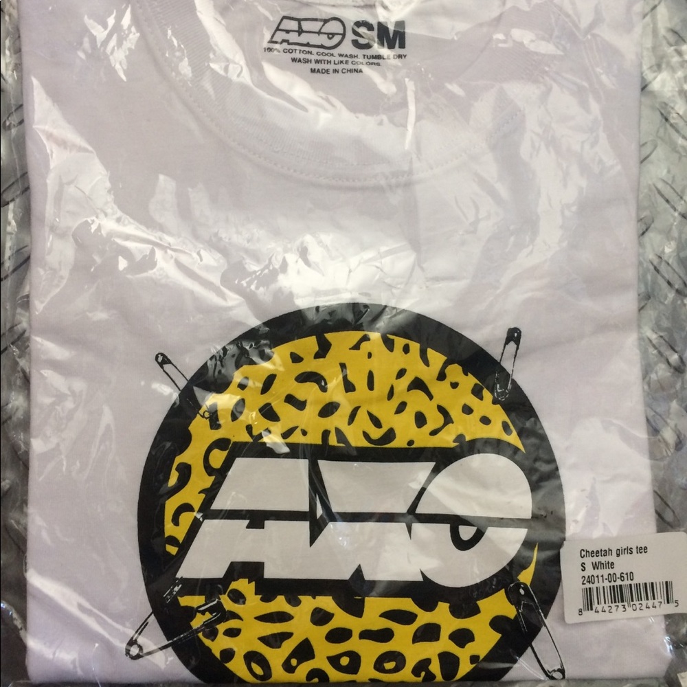 AXO Tee